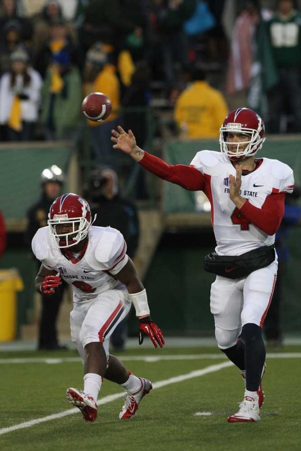 Fresno State quarterback Derek Carr (4) makes a throw during the first half of Saturdays game at Huges Stadium.