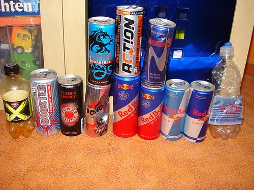 College students should avoid overdoing it on the energy drinks