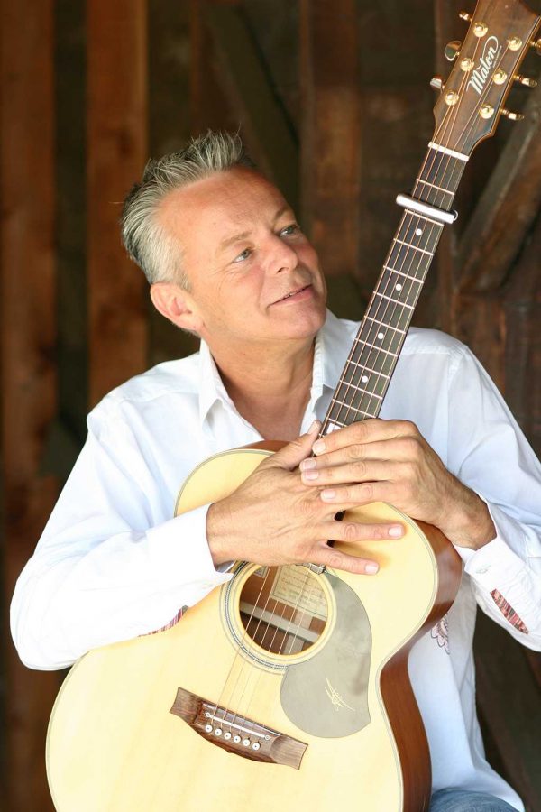 Two time Grammy nominee Tommy Emmanuel will be performing this Sunday at the Lincoln Center in Old Town, tickets can be found at the Lincoln Center box office or website.
