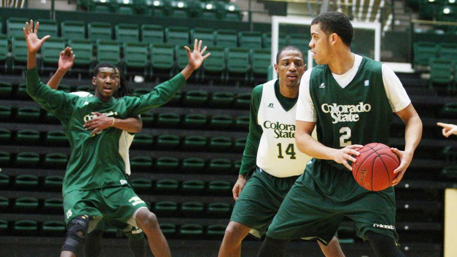 Sophomore Guard Daniel Bejarano, 2, looks for a pass in practice during practice last week in Moby Arena. Tomorrow the Rams will be traveling to Laramie to play at 8 p.m.