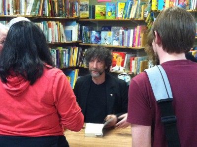 Author Neil Gaiman holds signing at Old Firehouse Books
