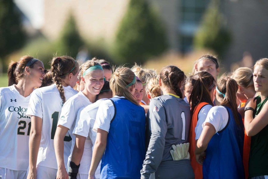 CSU pregame huddle at the match against FSU. (Credit: Ryan Arb)