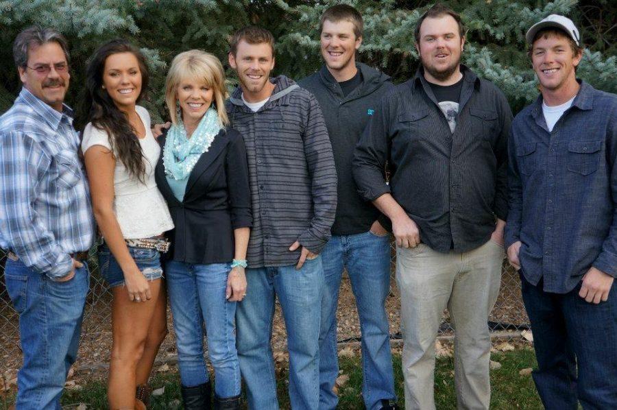 Courtesy of Speed family: 
Left to Right: 
Mike, Megan, Peggy, Travis, Tyler, Justin, and Zach