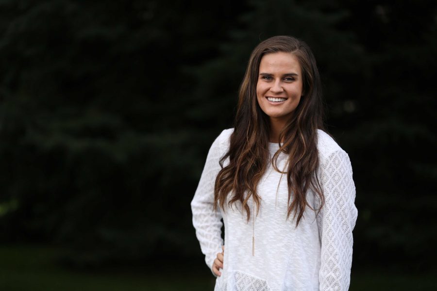 Colorado State University junior Kelly Davis poses for a portrait on Tuesday afternoon. Davis, who is the Vice President of Active Minds, an organization aimed at reducing mental health stigma among students, recently won a scholarship from the national Active Minds organization. (Forrest Czarnecki | Collegian)