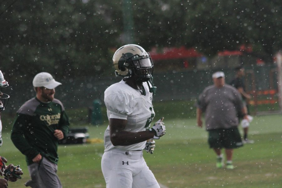 Michael Gallup runs off field due to inclement weather Photo credit: Javon Harris