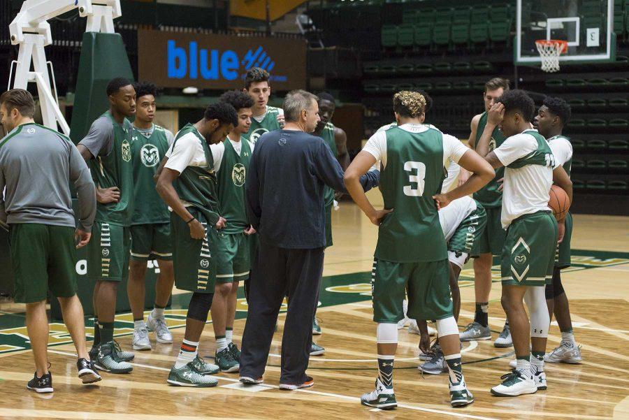 Colorado State University head basketball coach Larry Eustachy discusses a drill with the team during practice at Moby Arena on Nov 1, 2016. (Luke Walker | Collegian)