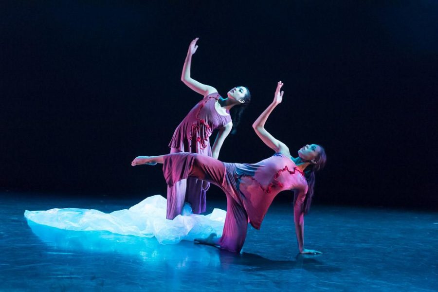 Photo courtesy: John Eisele 
Dancers Avery Jones and Sam Lewis perform in Chung-Fu Changs piece Riding Cloud Away.