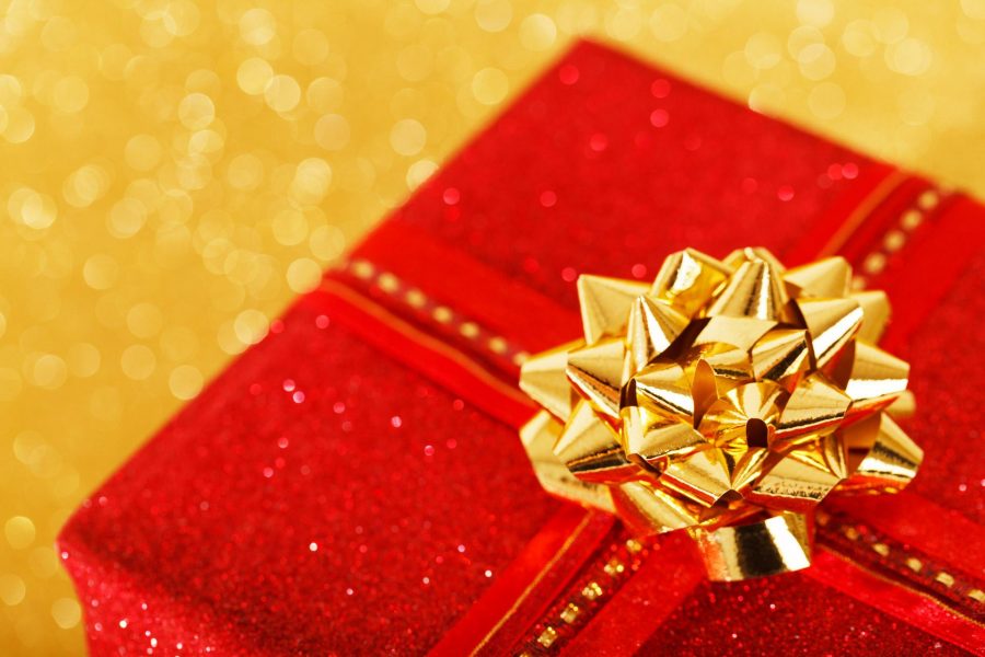 Photo courtesy of: publicdomainpictures.net
http://www.publicdomainpictures.net/pictures/30000/velka/red-christmas-present.jpg