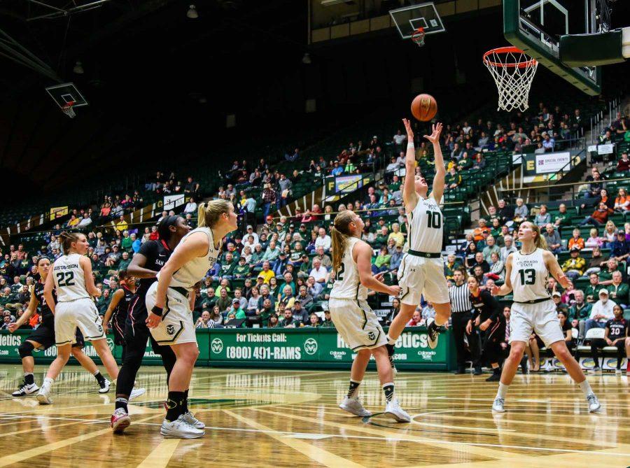 Hannah Tvrdy recovers the ball while defending their lead against San Deigo State, January 28, 2017 (Davis Bonner | Collegian)
