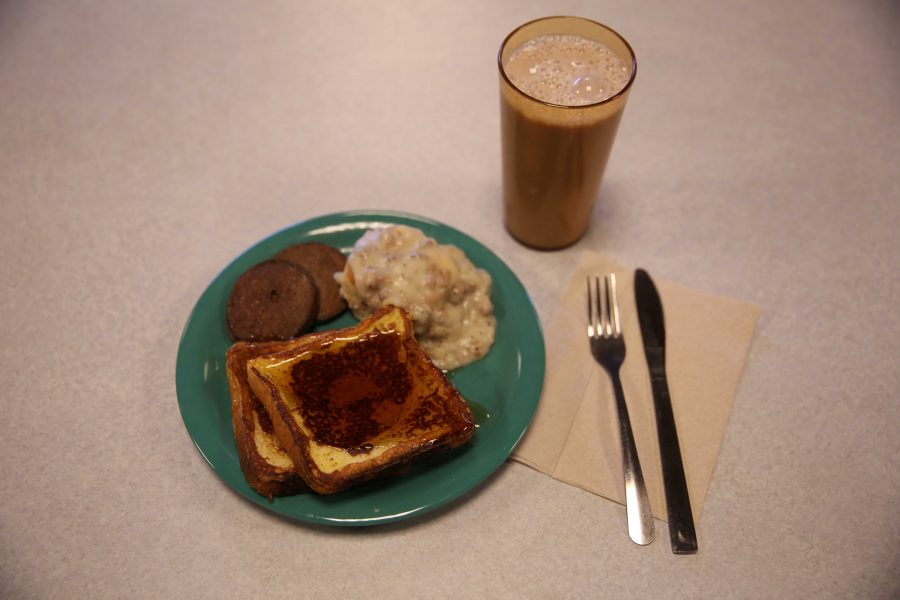 Breakfast food is pictured at one of the dining halls on campus. The contract agreement between Colorado State University and the supplier of a majority of the food products served at CSU is expiring soon. (Forrest Czarnecki | Collegian)