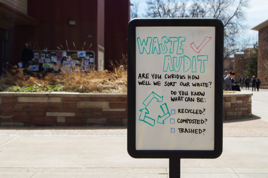 Eco Leaders host Food Waste Audit on the plaza Wednesday to help spread knowledge of recycling and compost rules. Photo by Kaitlyn Ancell | Collegian