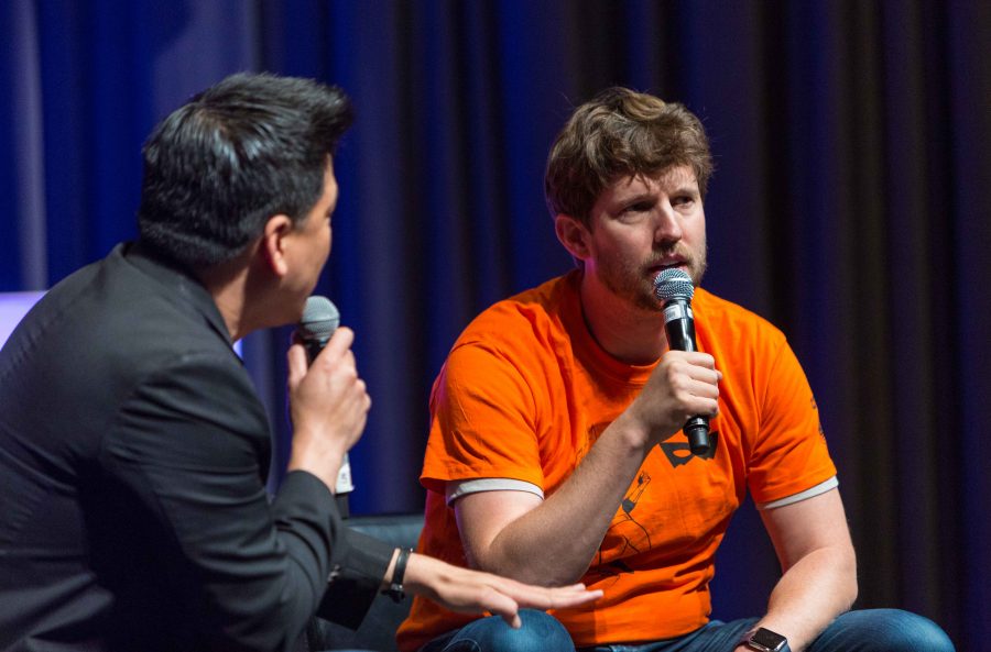 Moderator Garrett Wang from Denver's Comic Con interviews Napoleon Dynamite star Jon Heder. (Davis Bonner | Collegian)