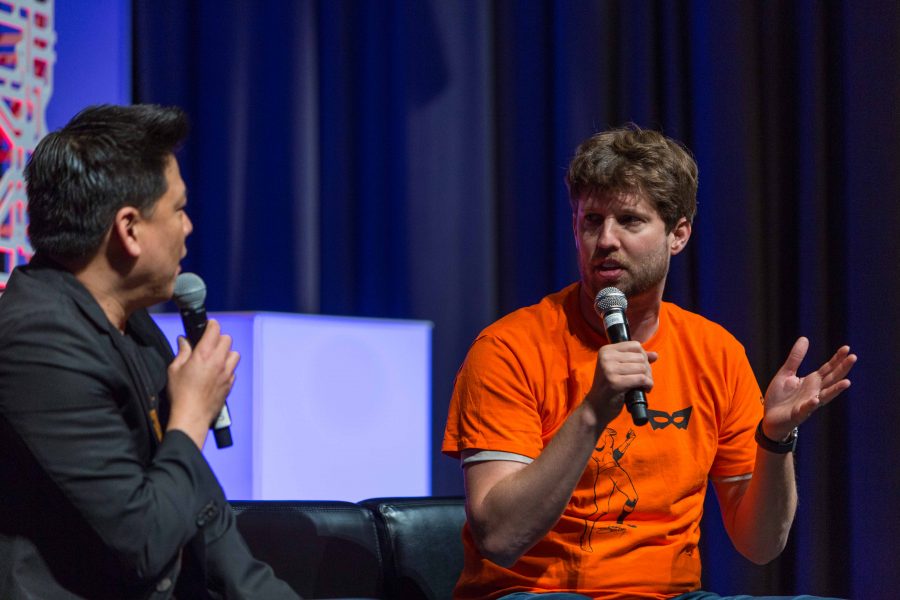 Moderator Garrett Wang from Denver's Comic Con interviews Napoleon Dynamite star Jon Heder. (Davis Bonner | Collegian)
