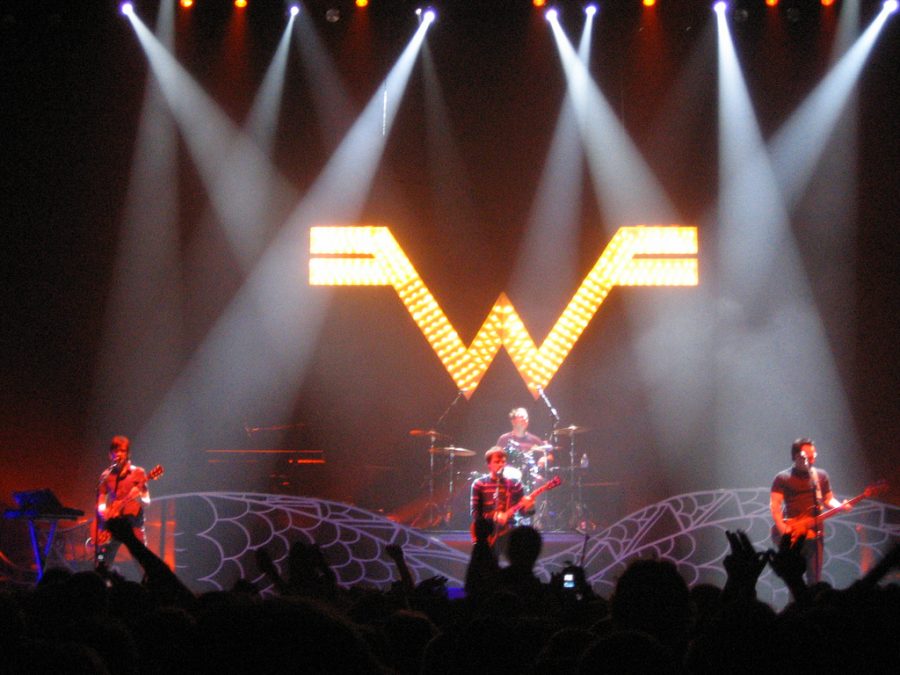 Weezer and EDM go together like toothpaste and orange juice