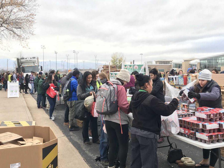People picked up food at the Mobile Food Bank on Nov. 2 as part of Rams Against Hunger. (Yixuan Xie | Collegian)