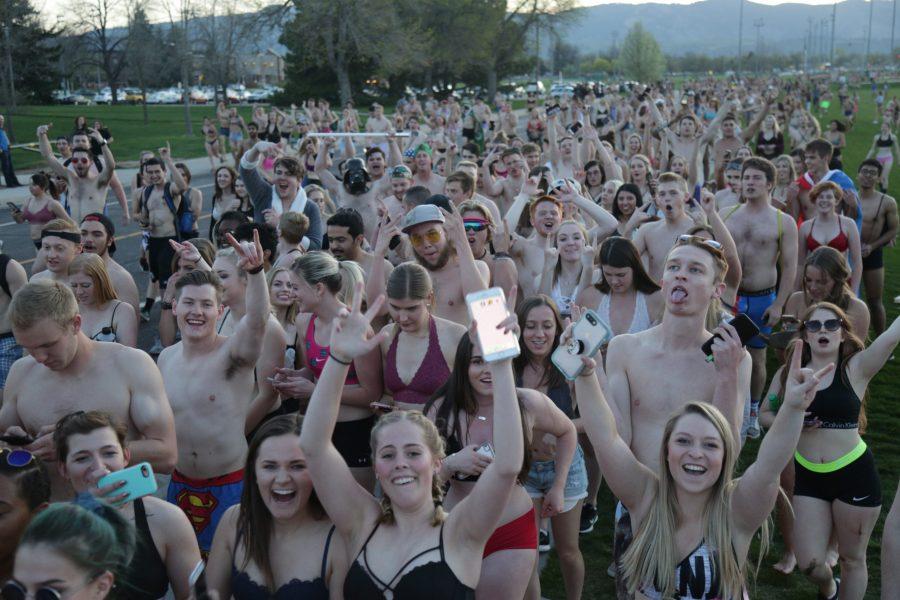 Thousands of CSU students begin their loop around campus during the annual Undie Run before returning back to the Rec Center. (Davis Bonner | Collegian)