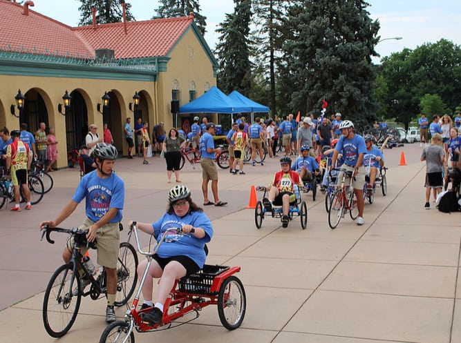 CSU+Pi+Kappa+Phi+members+bike+across+country+in+support+of+those+with+disabilities