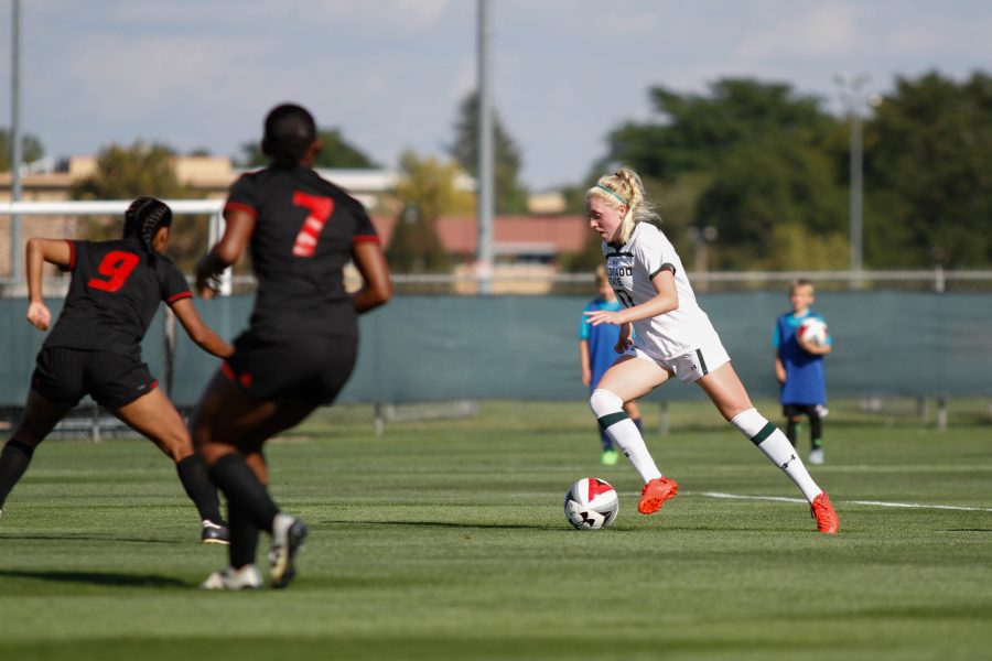 Ally Murphy-Pauletto drives toward the goal during the game against Eastern Washington. (Ashley Potts | Collegian)