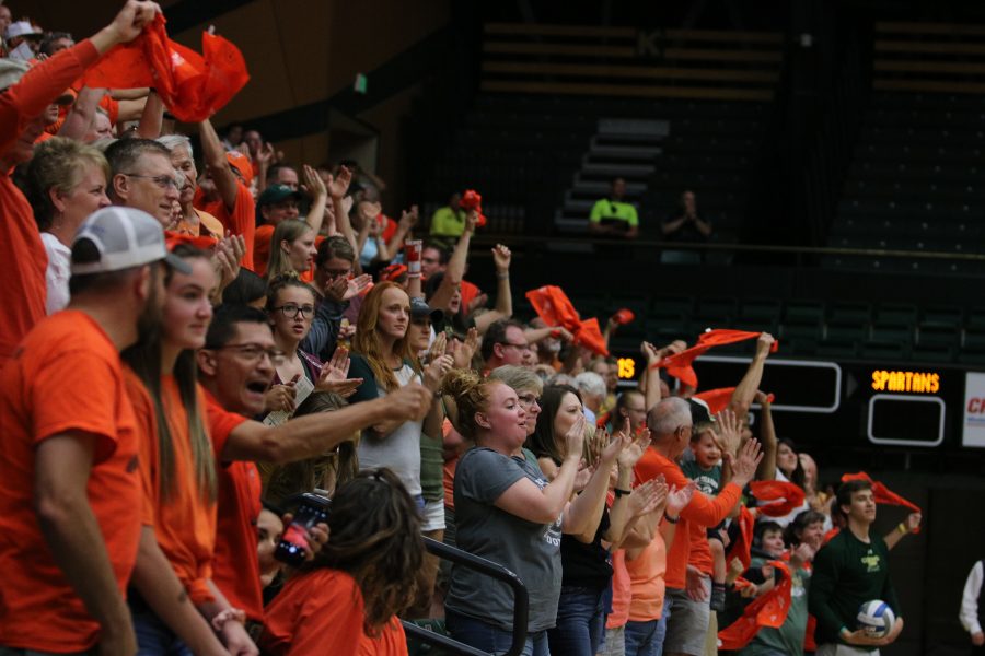 The croud cheers for the CSU team. (Devin Corenlius | Collegian)