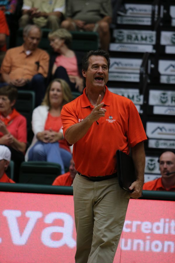 Tom Hilbert yells to the team during the San Jose State game.