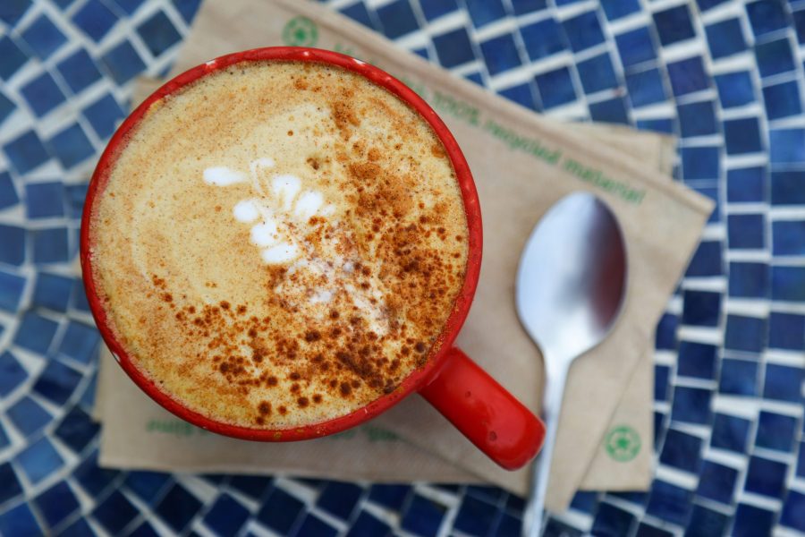 For the fall season, Momo Lolo Coffee offers a pumpkin spice latte on their menu. 
