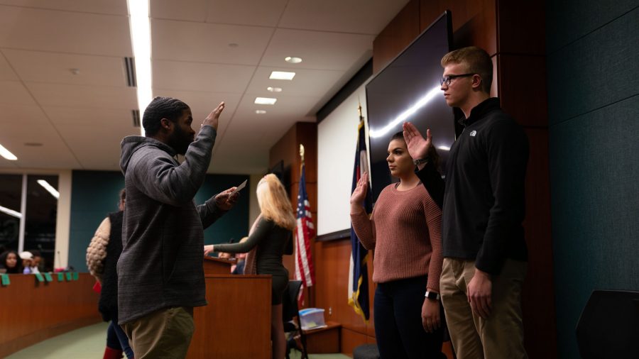 New board members for the student fee review board get sworn in. (Nathan Tran | Collegian)