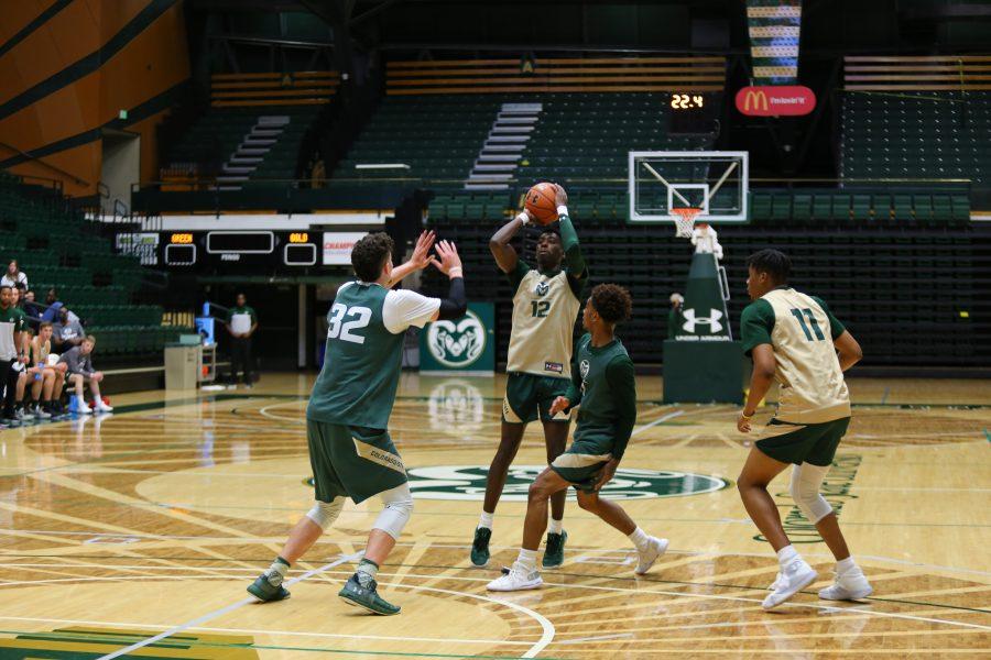 Colorado State University scrimmages itself in basketball. (Luke Bourland | Collegian)