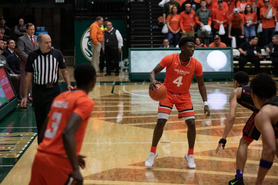 Kendle Moore (3) watches Isaiah Stevens(4) as he sets the play, during the Colorado State game vs the University of Nevada, Las Vegas at home. CSU wins 95- 77. (Devin Cornelius | Collegian)