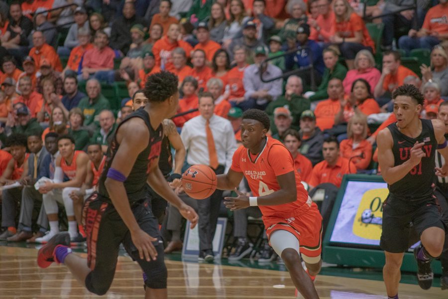 Isaiah Stevens (4) dribbles down the court, during the Colorado State game against the University of Nevada, Las Vegas. CSU wins 95-77. (Devin Cornelius | Collegian)