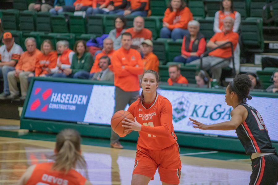 Makenzie Ellis (11) looks to pass to Lore Devos (35), during the Colorado State home game vs the University of Las Vegas, Nevada on Feb 19, 2020. CSU wins 60-56.(Devin Cornelius | Collegian)