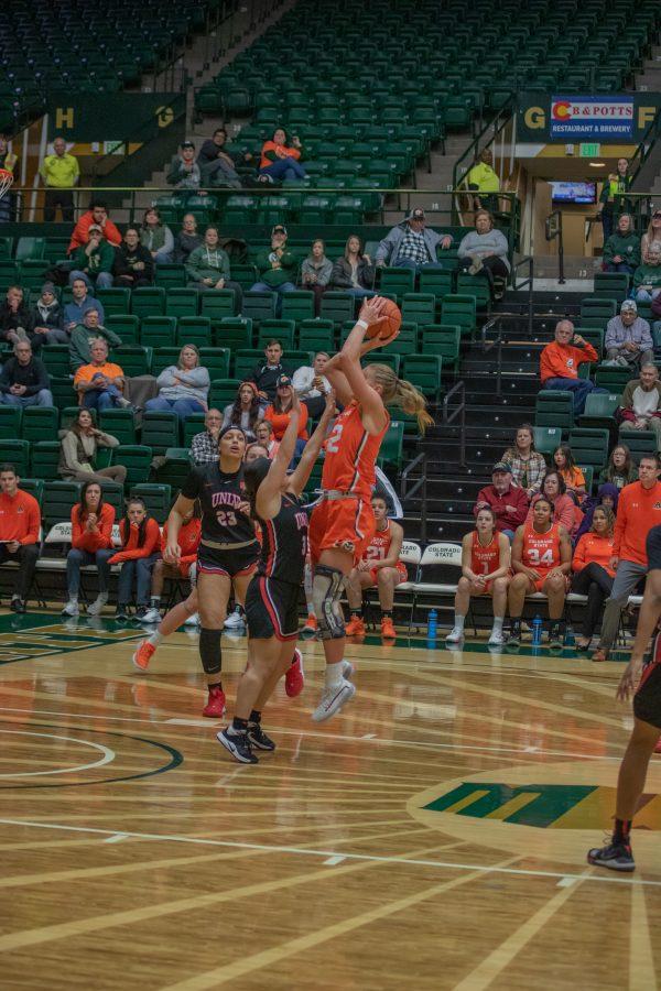 Andrea Brady (32) drives to a defender and makes a jump shot over them, during the Colorado State home game vs the University of Las Vegas, Nevada on Feb 19, 2020. CSu wins 60-56. (Devin Cornelius | Collegian)