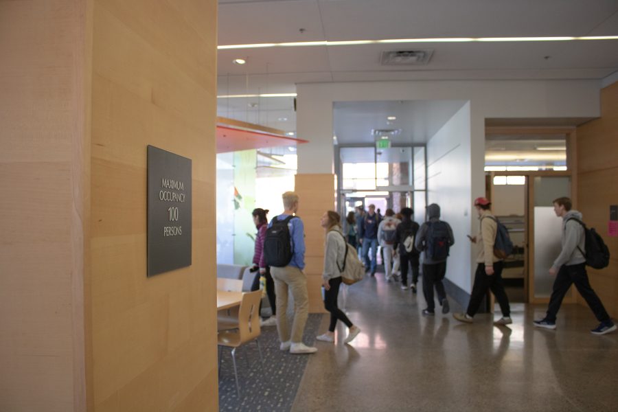 Students walk around by the study area on the West side of the Behavioral Sciences building. The BSB has resources for Undeclared Students such as Printers and Laptops. (Devin Cornelius | Collegian)