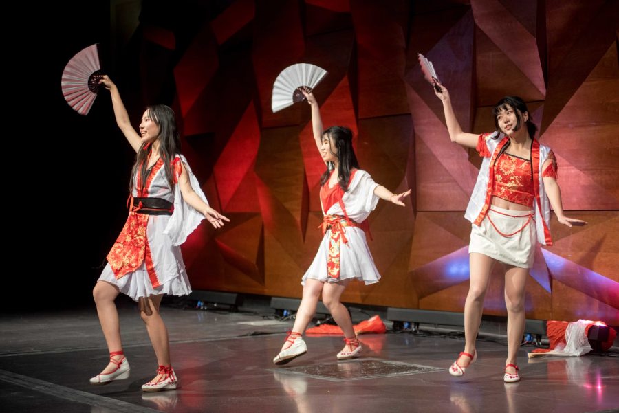 Students from the Chinese Student and Scholar Association perform a traditional dance at the World Talent Show in the LSC Theatre held during the 66th world Unity Fair on March 01, 2020. (Pratyoosh Kashyap | The Collegian)