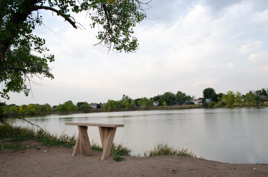 Seating along the banks of Riverbend Ponds. (Reed Slater | The Collegian)