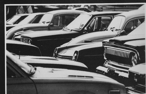 Cars sit parked on Colorado State Universitys campus. This picture was taken in 1983. (Via Silver Spruce)