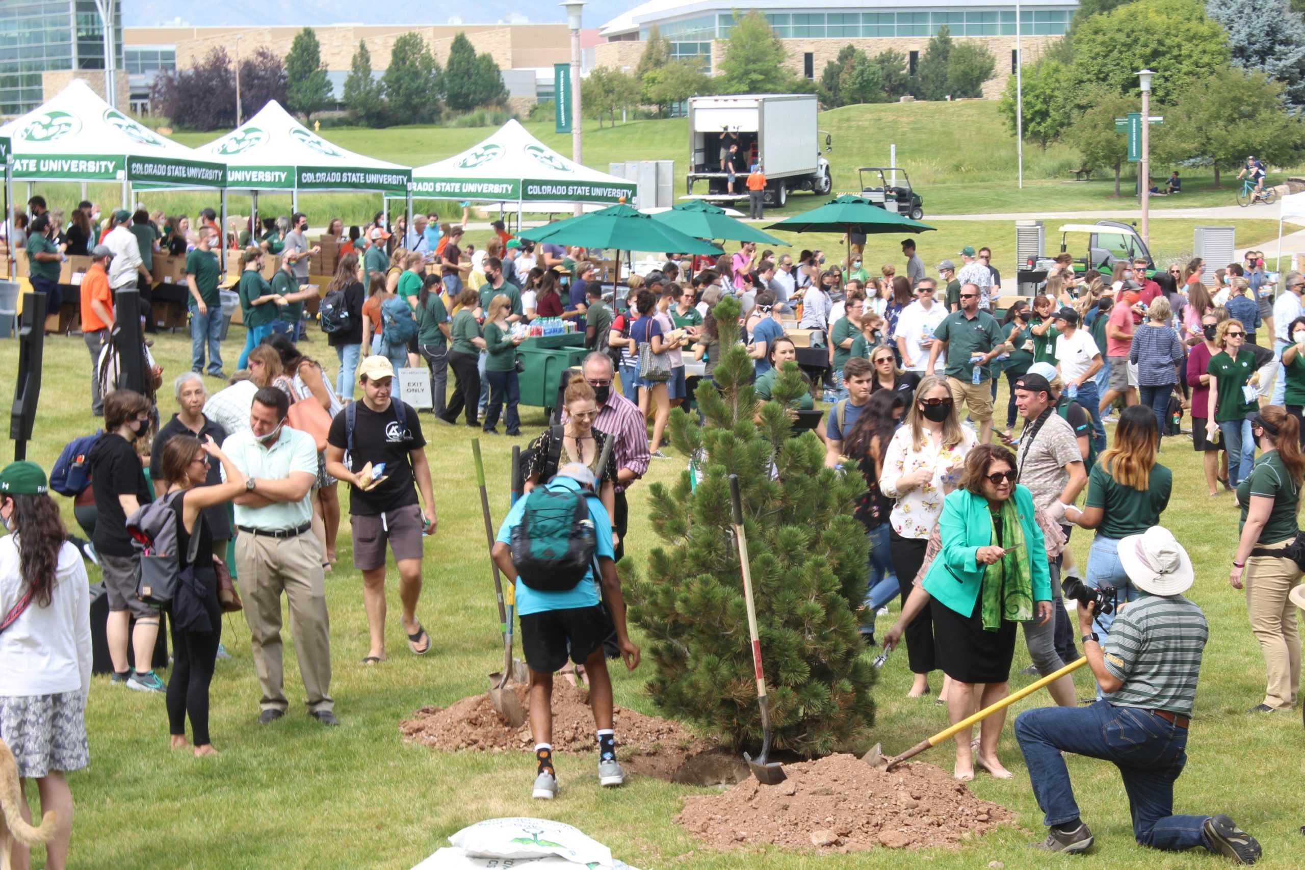 The+Colorado+State+University+community+gathered+on+the+west+lawn+of+the+Lory+Student+Center+Sept.+1+for+the+Fall+Reflection.
