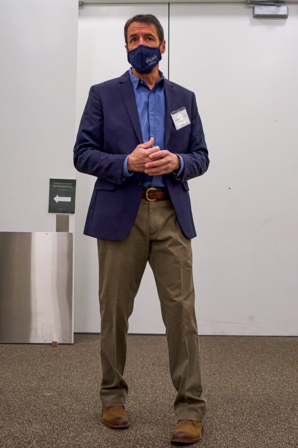 Dr. Christopher Kawkak is the director of clinical services at Johnson Family Equine Hospital