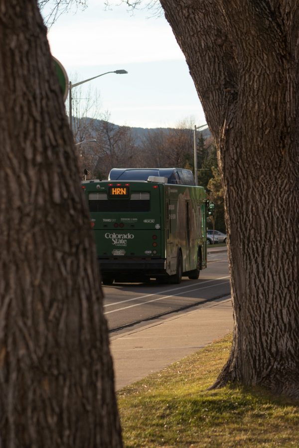 A bus on its usual route on W Pitkins St. Nov. 12. (Mykyta Prykhodko | The Collegian)