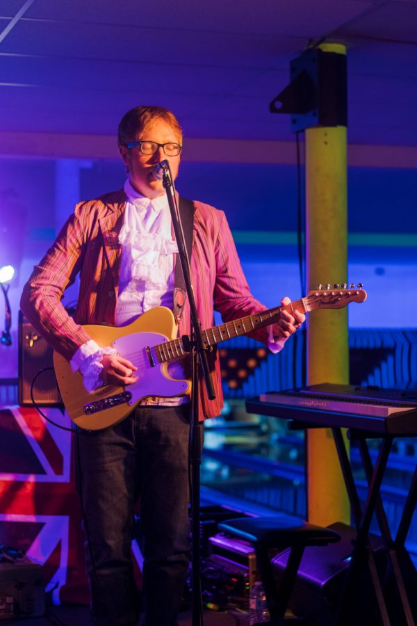 Oliver Mueller performs at Chipper's Lanes