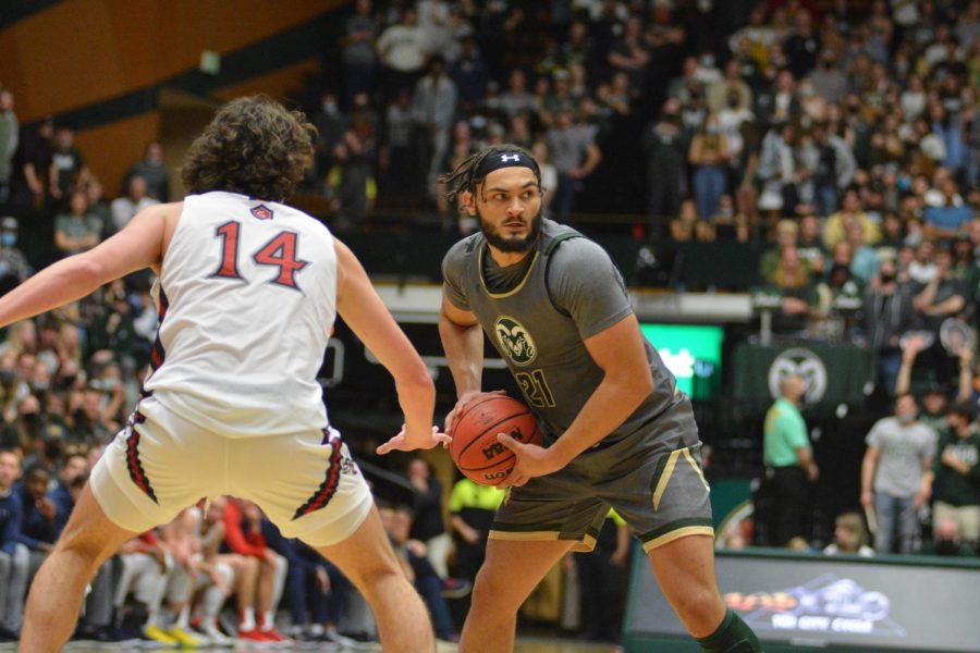 Colorado State forward David Roddy (21) looks to pass the ball against the St. Mary’s College Gaels Dec. 4.