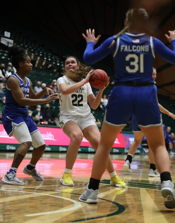 Cali Clark (22), forward, looks for a shot at Colorado State Universitys game against the Air Force Academy January 13, 2022. CSU lost to the Falcons 52-77.