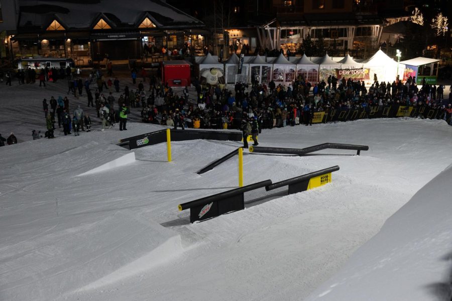 Crowd at mens snowboard street style finals at Dew Tour Dec. 18.