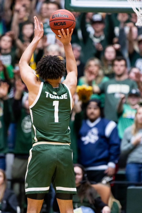 Colorado State Guard John Tonje (1) Shoots from the free throw line.