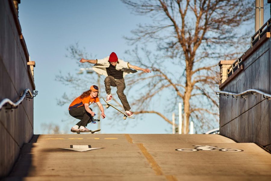 040822_Rindurkar_Focus_EliAndConnorSkating_1