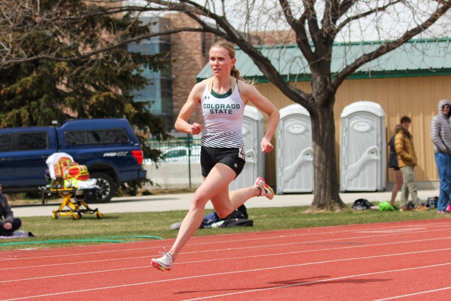 Colorado State Universitys Lauren Gale, runs in the women 400 meters finals at the Doug Max Invitational