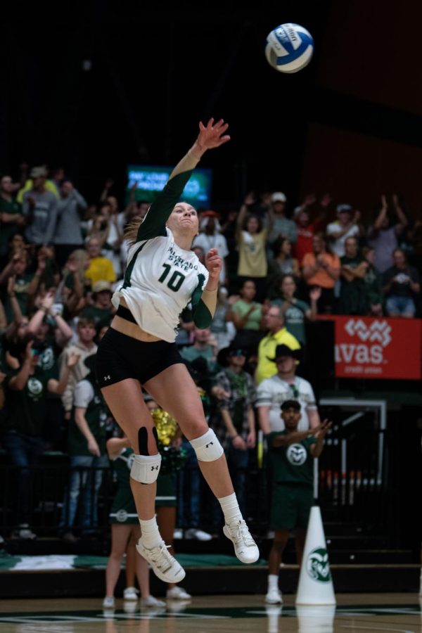 Colorado State University Outside Hitter Jacqi Van Liefde (10)serves the ball during the CSU Volleyball game against the North Carolina Tarheels at Moby Arena Aug. 26 The Game resulted in a win for CSU of 25-17.