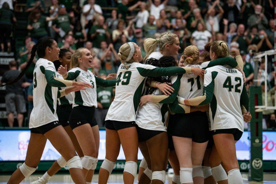 The+Colorado+State+University+volleyball+team+huddles+after+winning+their+game+against+the+North+Carolina+Tarheels+at+Moby+Arena+Aug.+26+The+Game+resulted+in+a+win+for+CSU+of+25-17.