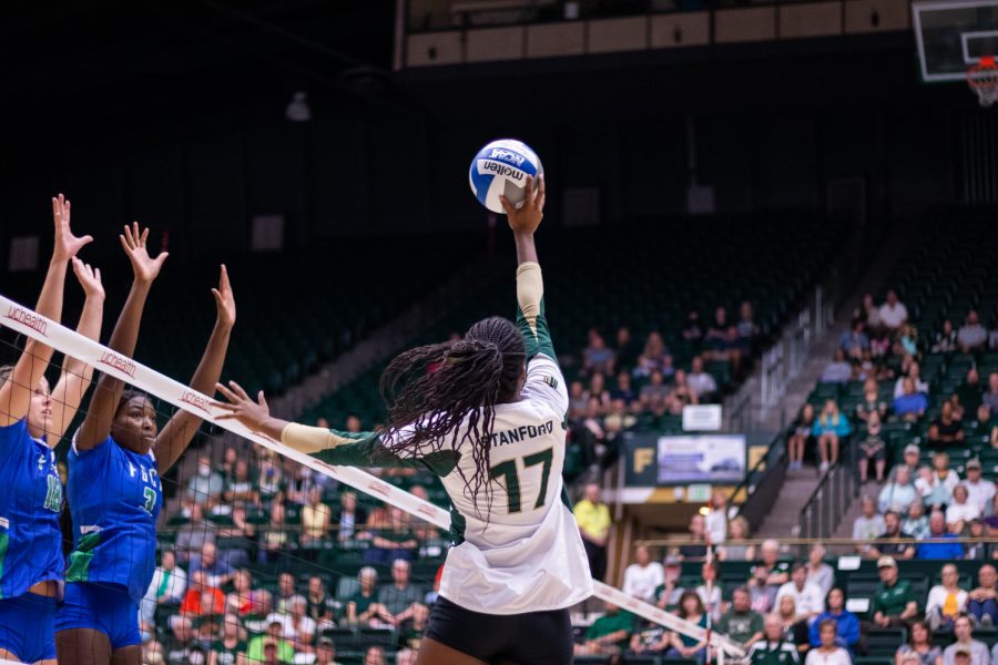 Kennedy Stanford (17) hitting a ball during the Colorado State University vs Florida Gulf Coast University game on Sep. 2. Colorado State won 3-1.