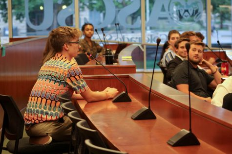Senior biomedical sciences student Alex Silverhart particpates in the first senate meeting of the semester of the Associated Students of Colorado State University Aug. 31.