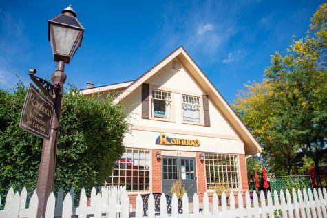 The front yard of the Rainbow Restaurant on West Laurel Street